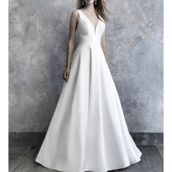 New with tags wedding dress! - Picture 10 of 16
